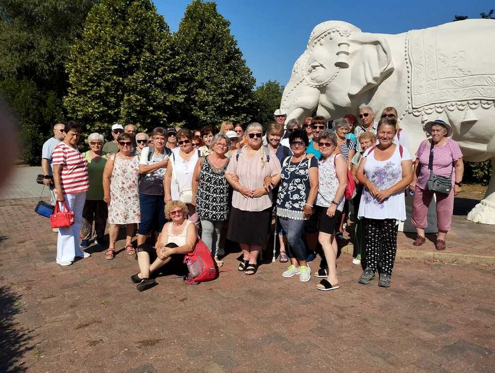 csoportkep krisnavolgy pecsi csop 2025