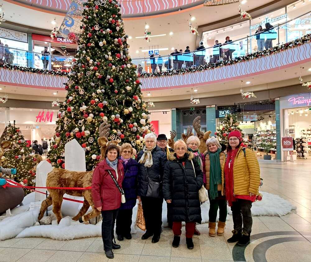 karacsonyi vasarlatogatas pecsen mohacsi csoport