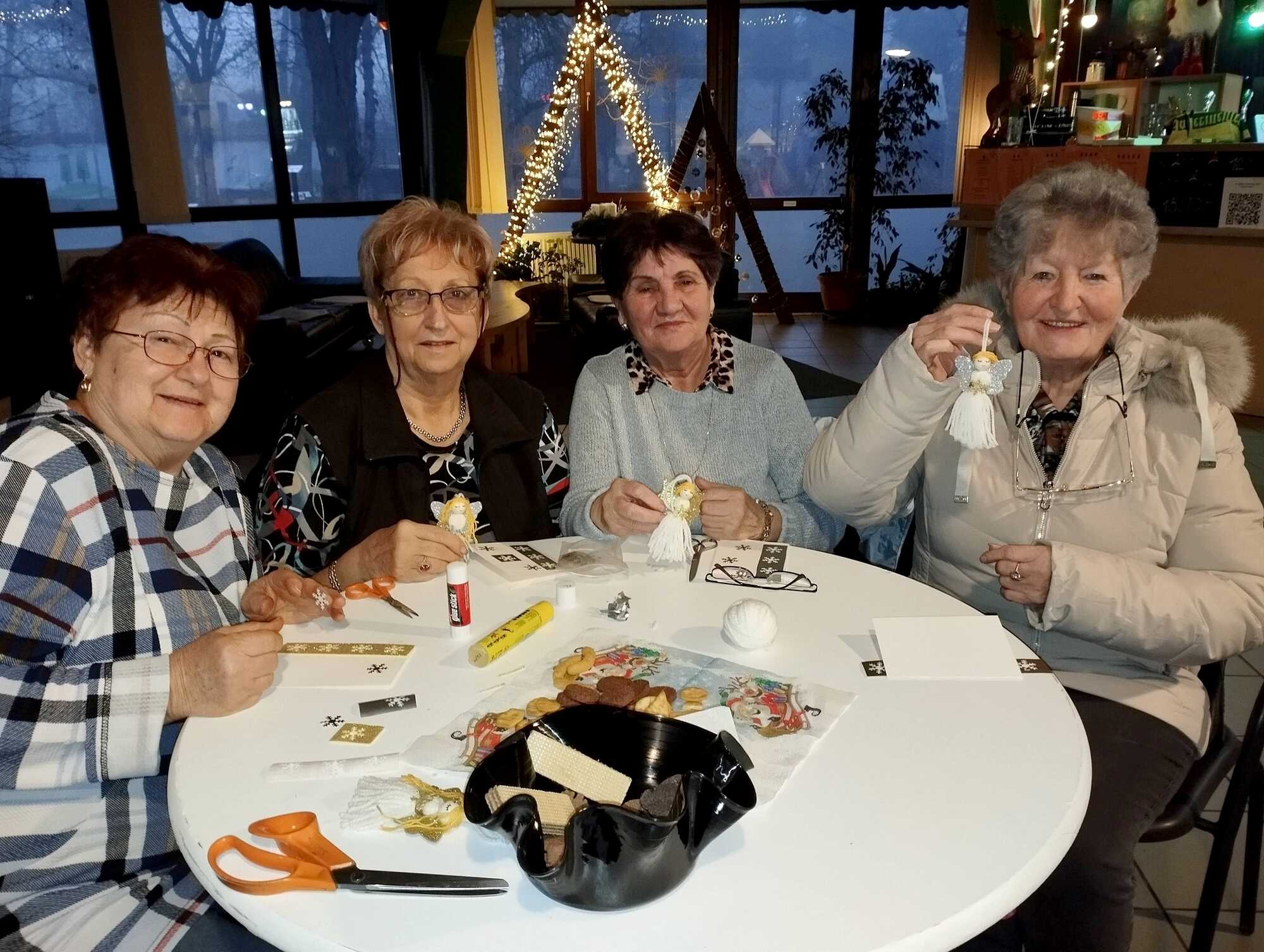 kezmuves foglalkozas pecscsop 2025