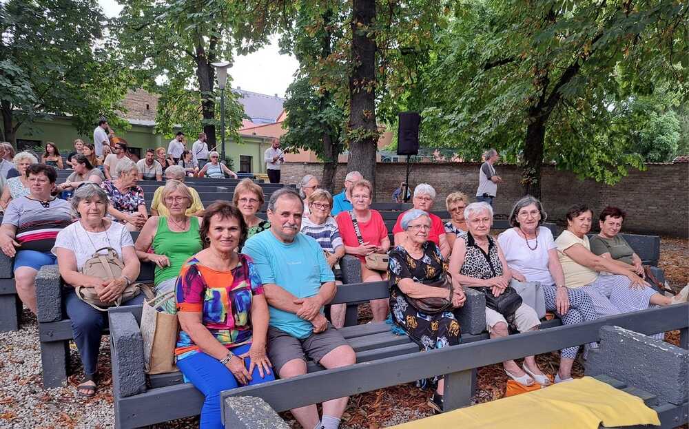 nemzetisegek lakodalmasai mohcsop 2025