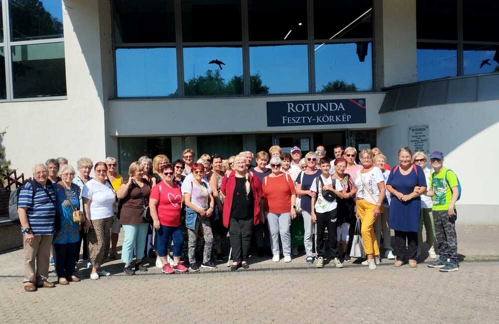 opusztaszer kirandulas pecscsop 2025