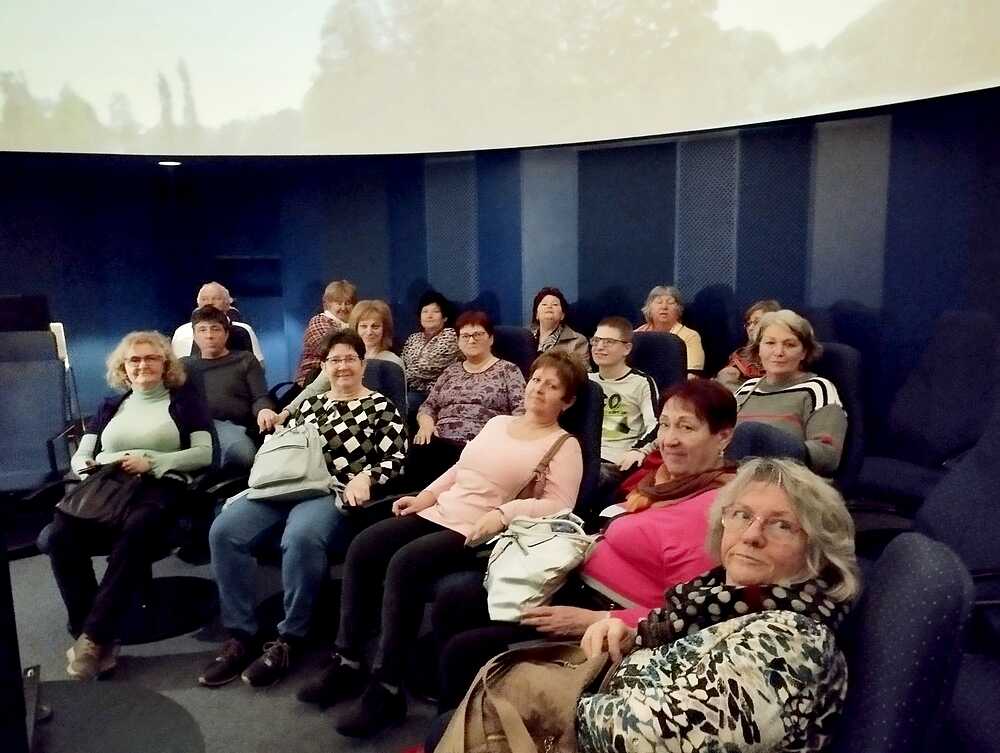 planetarium latogatas pecsi csoport
