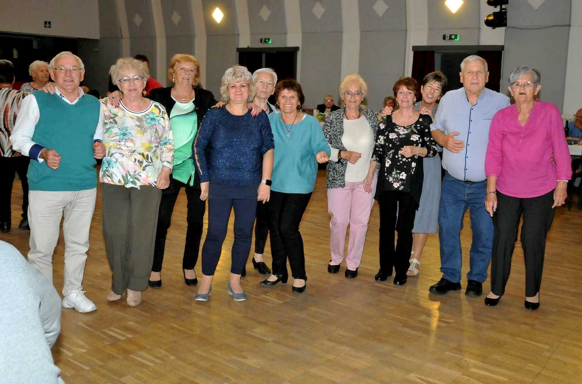 szureti bal mohcsop pecsvaradon 2025