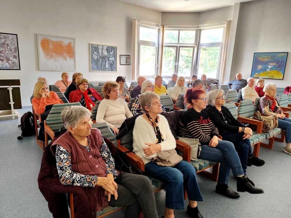 taggyules komlo 2025